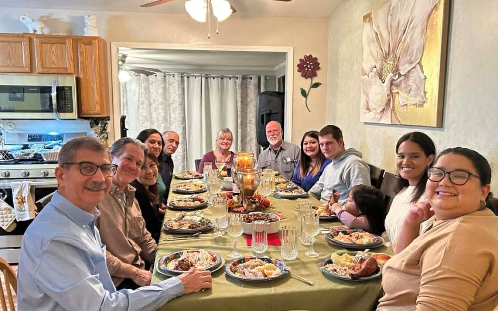 “Thanksgiving” también es mosaico de gratitud y sabor latino