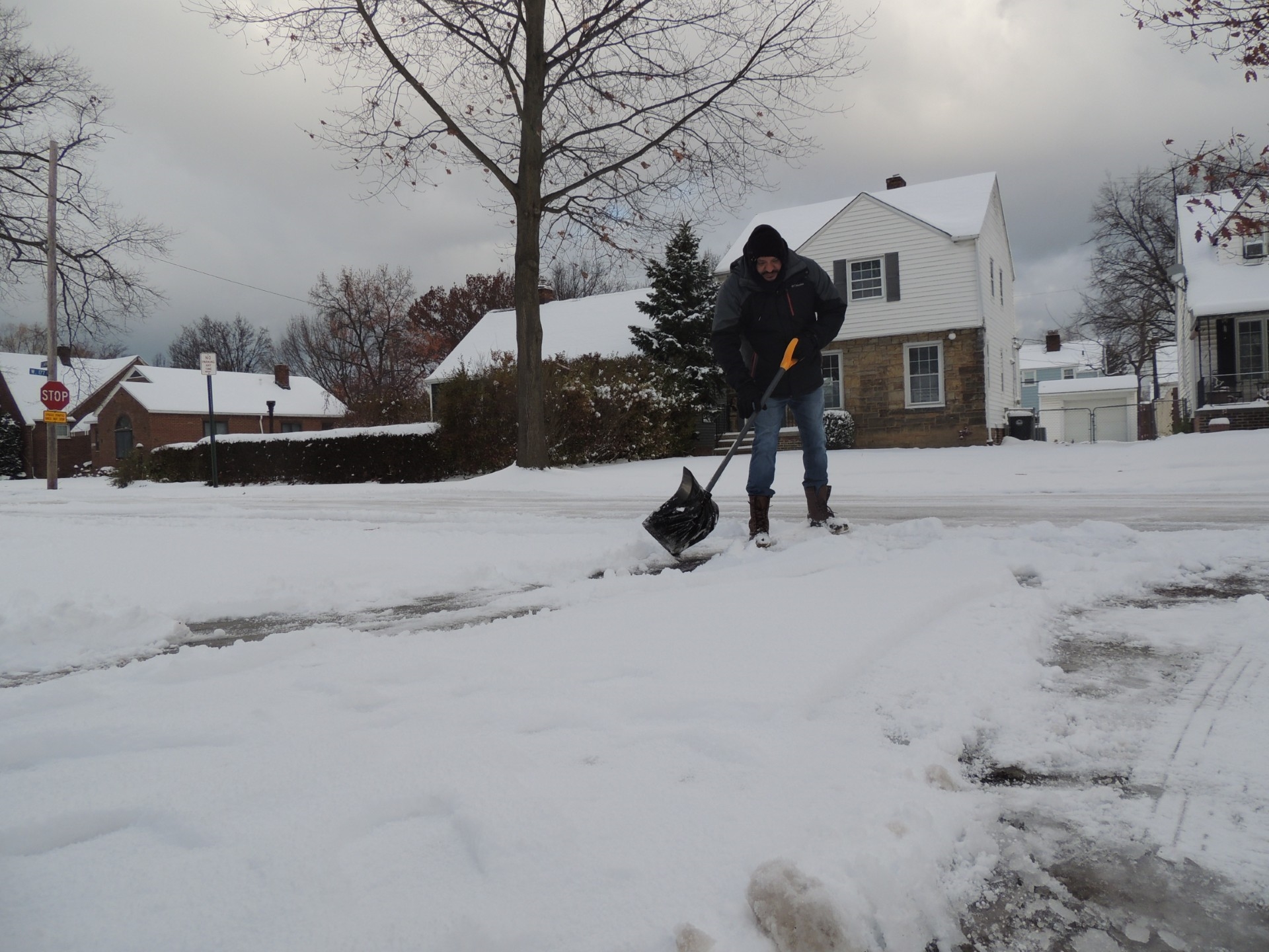 Cleveland necesita Héroes de Nieve; son voluntarios que cambian vidas