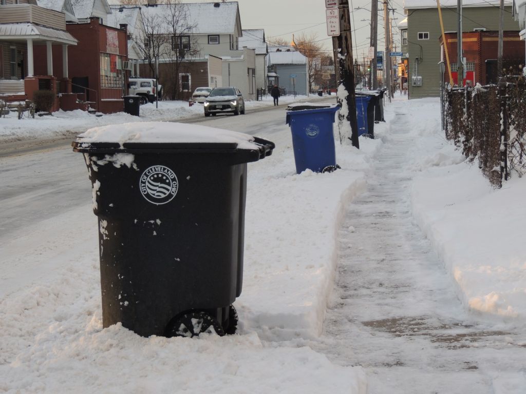 Aviso para residentes de Cleveland sobre la recolección de basura