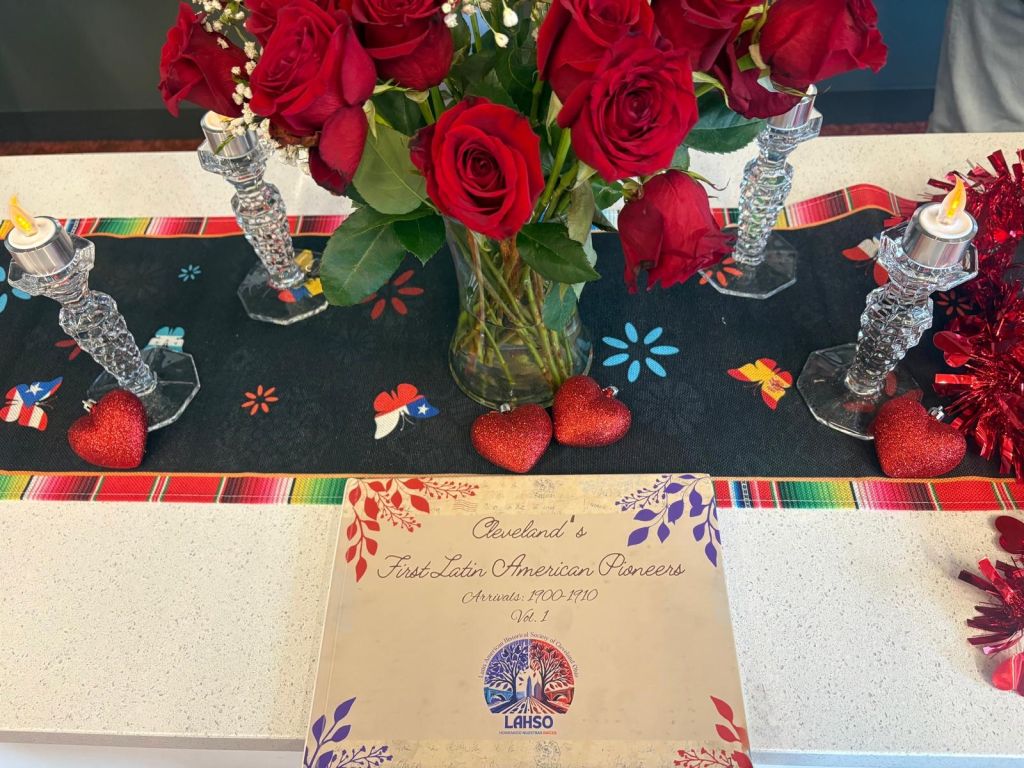 LAHSO inaugura exposición histórica; estará disponible hasta junio