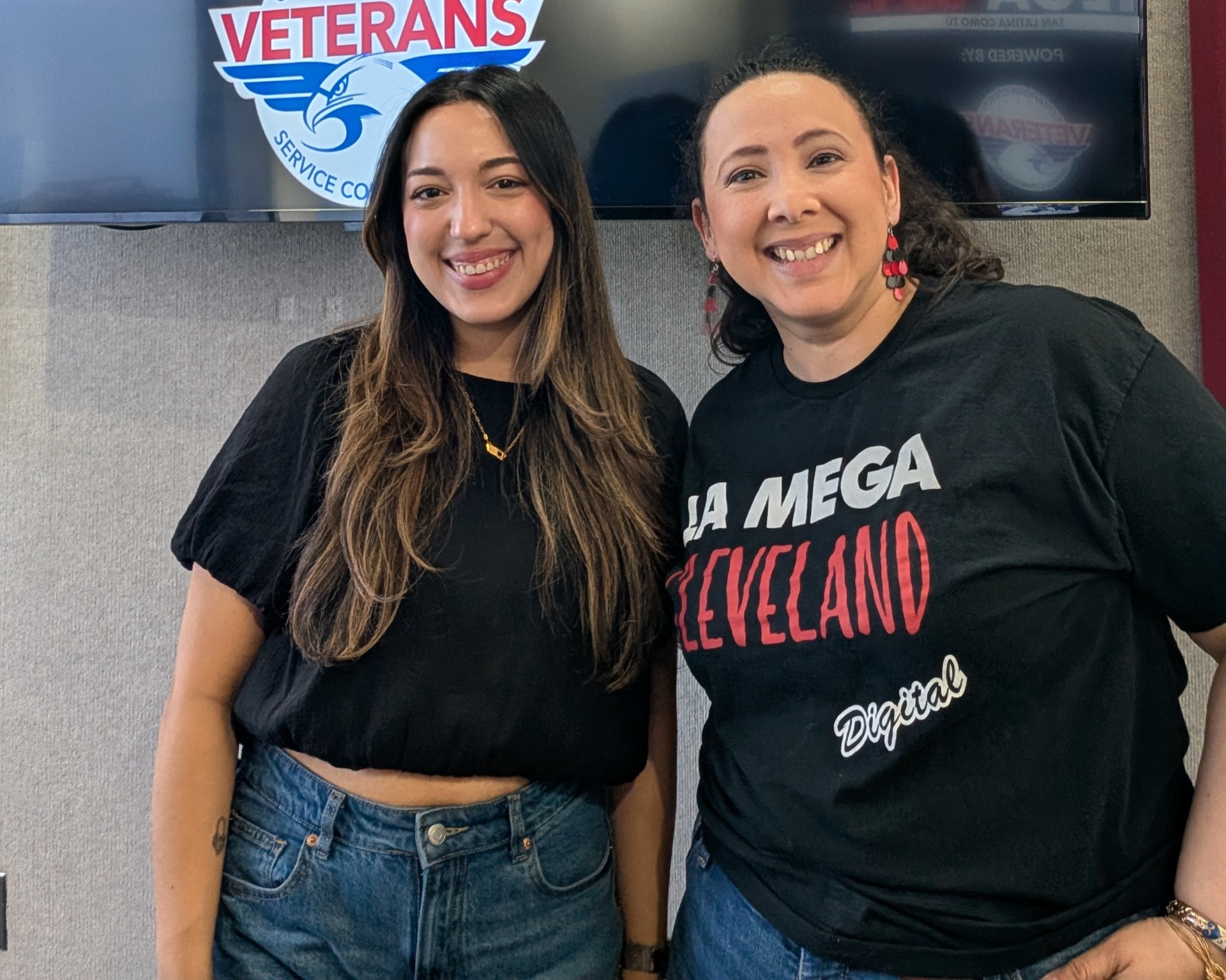 Club de lectura latino conecta a Cleveland con sus raíces